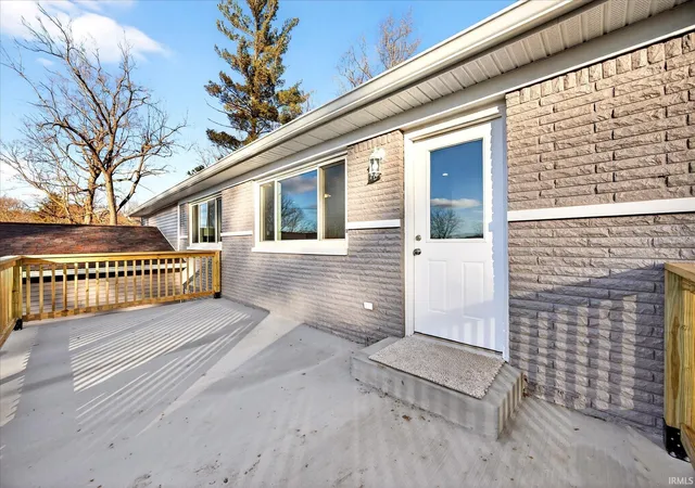 Photo 4 of Manufactured home for sale at 576 N Hartstrait Rd, Bloomington, IN 47404 | MLS# 202636084 | Listing updated on 2026-09-02