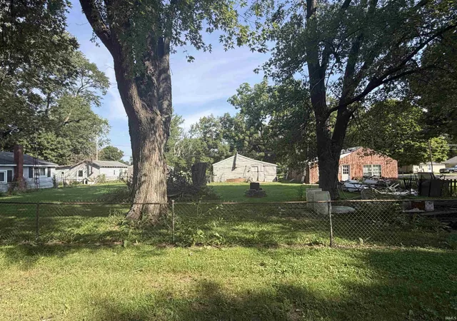 Photo 3 of Manufactured home for sale at 237 E 11th Street, Jonesboro, IN 46938 | MLS# 202636090 | Listing updated on 2026-09-02