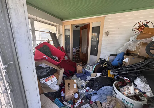 Photo 2 of Sale Pending at 1609 N Webster St, Kokomo, IN 46901 | MLS# 202636093 | Listing updated on 2026-09-06