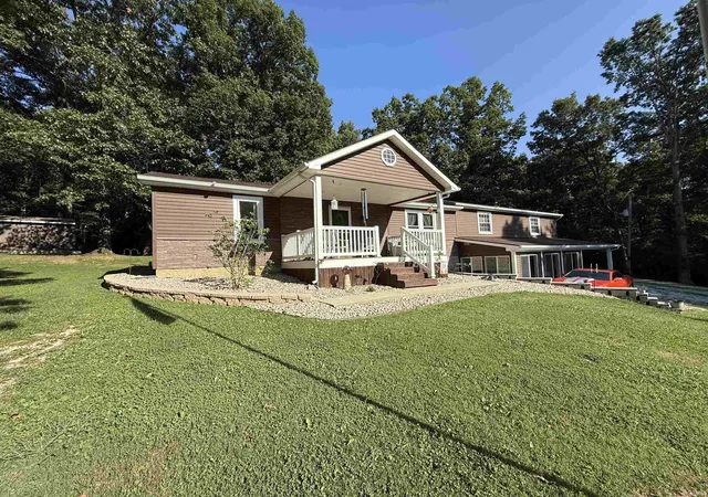 Photo 3 of Manufactured home for sale at 200 Woodhill Ln, Mitchell, IN 47446 | MLS# 202636098 | Listing updated on 2026-09-04