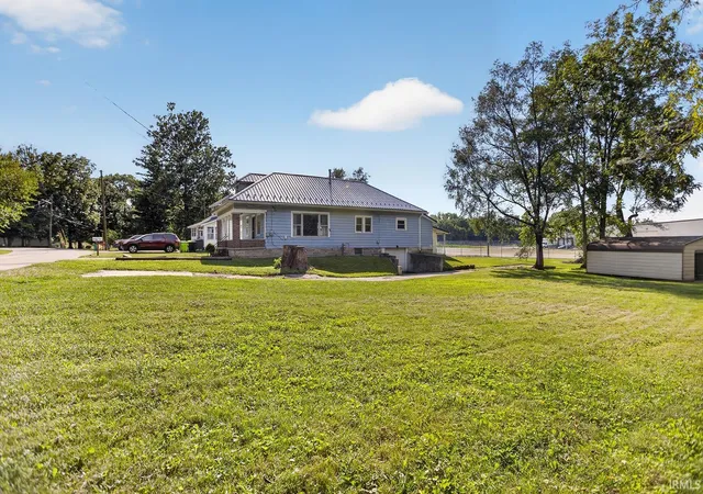 Photo 3 of Manufactured home for sale at 150 Cirle Dr, Huntington, IN 46750 | MLS# 202636100 | Listing updated on 2026-09-24