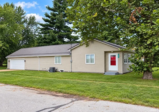 Photo 1 of Sale Pending at 1401 S Wolf Lake St, Albion, IN 46701 | MLS# 202636115 | Listing updated on 2026-09-22