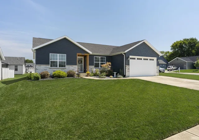 Photo 2 of Manufactured home for sale at 1831 Southridge Dr, Frankfort, IN 46041 | MLS# 202636123 | Listing updated on 2026-09-02