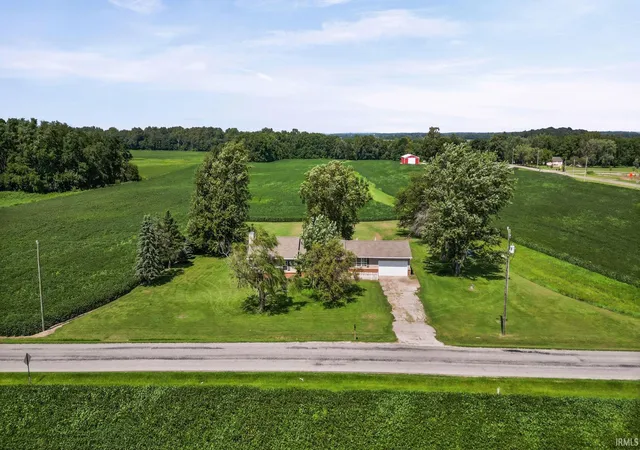 Photo 3 of Sale Pending at 4398 W County Rd 700 N, Mulberry, IN 46058 | MLS# 202636126 | Listing updated on 2026-09-16