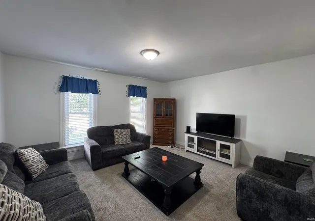 Photo 2 of Sale Pending at 617 S Locke St, Kokomo, IN 46901 | MLS# 202636138 | Listing updated on 2026-09-02