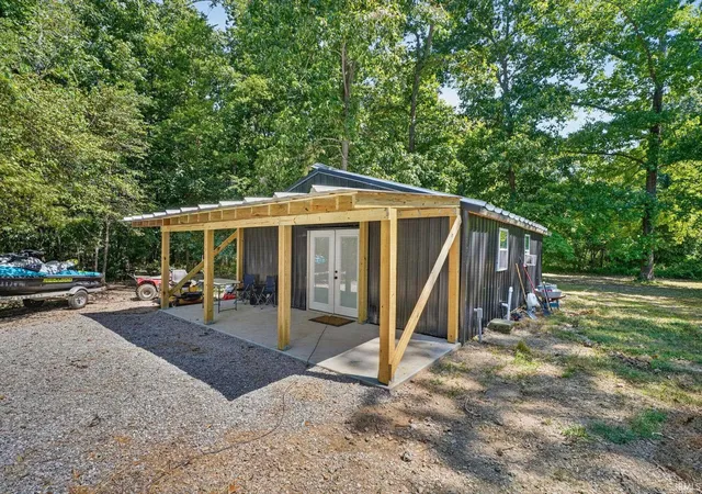 Photo 3 of Manufactured home for sale at 9504 S Raben Rd, Mount Vernon, IN 47620 | MLS# 202636148 | Listing updated on 2026-09-11