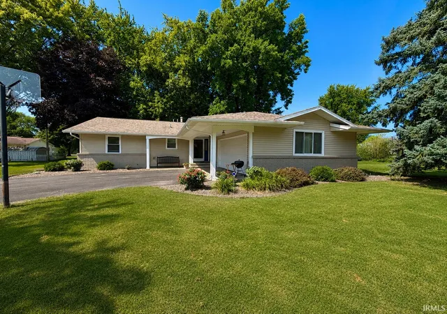 Photo 2 of Sale Pending at 518 S Plateau Trl, Monticello, IN 47960 | MLS# 202636159 | Listing updated on 2026-09-10