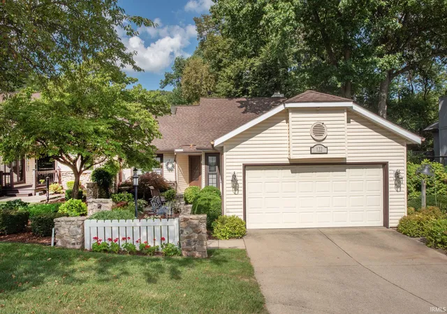 Photo 1 of Manufactured home for sale at 122 Windy Hl Dr, Lafayette, IN 47905 | MLS# 202636160 | Listing updated on 2026-09-11