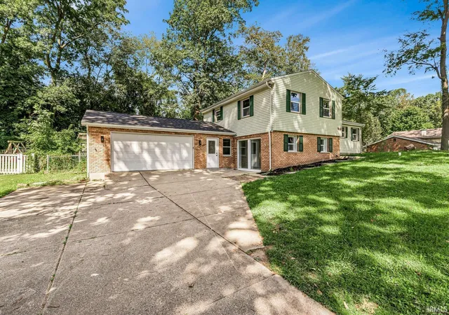 Photo 2 of Manufactured home for sale at 60195 Emerald Dr, South Bend, IN 46614 | MLS# 202636163 | Listing updated on 2026-09-04