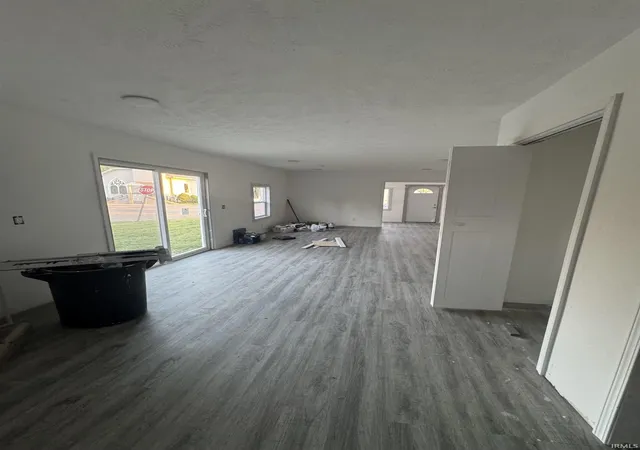 Photo 2 of Manufactured home for sale at 1424 E Highland Ave, Muncie, IN 47303 | MLS# 202636168 | Listing updated on 2026-09-03