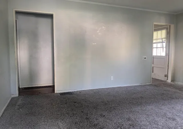 Photo 3 of Manufactured home for sale at 2601 S Wayne Ave, Fort Wayne, IN 46807 | MLS# 202636172 | Listing updated on 2026-09-15