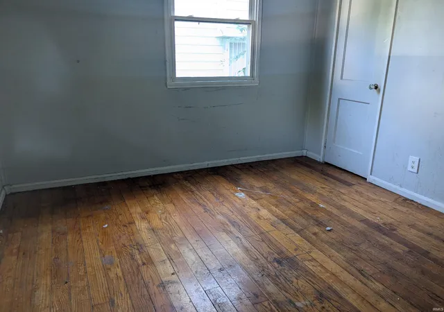 Photo 4 of Manufactured home for sale at 2601 S Wayne Ave, Fort Wayne, IN 46807 | MLS# 202636172 | Listing updated on 2026-09-15