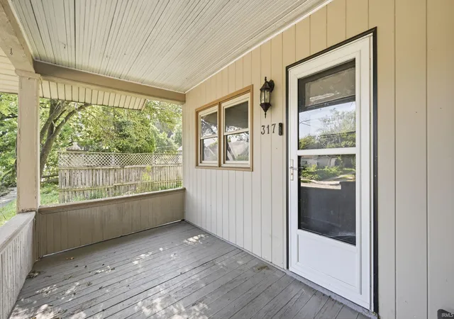 Photo 3 of Sale Pending at 317 E Highland Ave, Muncie, IN 47303 | MLS# 202636181 | Listing updated on 2026-09-16