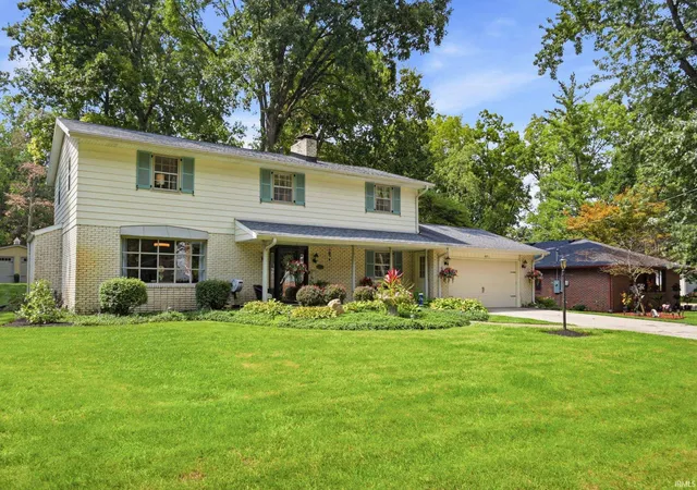 Photo 2 of Manufactured home for sale at 401 N Aspen Ln, Muncie, IN 47304 | MLS# 202636208 | Listing updated on 2026-09-14