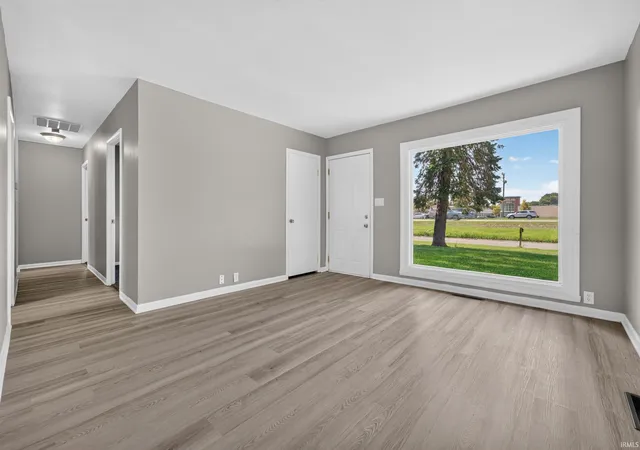 Photo 3 of Manufactured home for sale at 1212 Imperial Dr, Kokomo, IN 46902 | MLS# 202636214 | Listing updated on 2026-09-02
