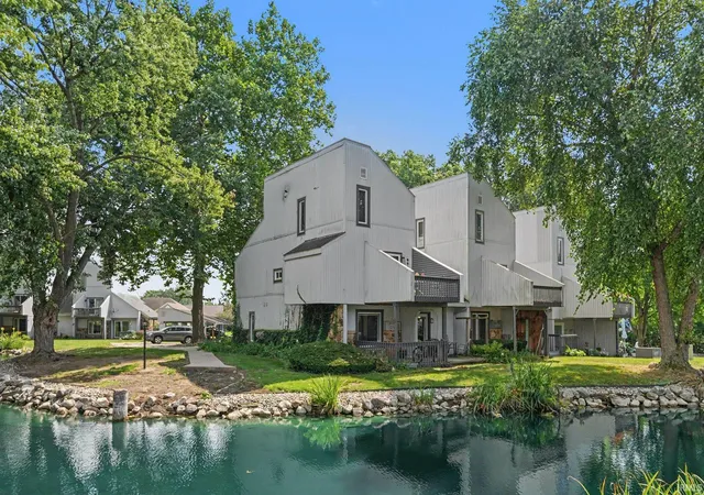 Condo for sale at 18133 Stoneridge St #E, South Bend, IN 46637 | MLS# 202636219 | Listing updated on 2026-09-21