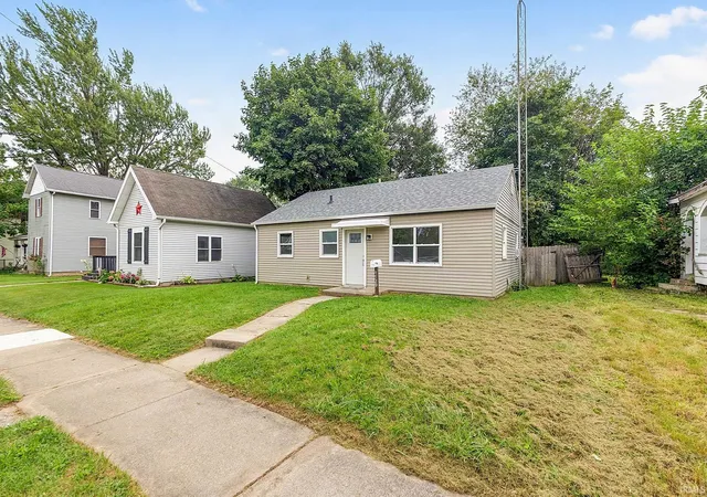 Photo 2 of Manufactured home for sale at 1129 W 5th Street, Marion, IN 46953 | MLS# 202636220 | Listing updated on 2026-09-02