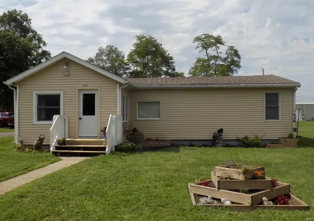 Photo 1 of Sale Pending at 2525 Hazel St, Elkhart, IN 46516 | MLS# 202636223 | Listing updated on 2026-09-05