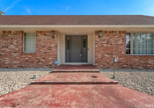 Photo 4 of Sale Pending at 411 Castle Blvd, New Castle, IN 47362 | MLS# 202636229 | Listing updated on 2026-09-04