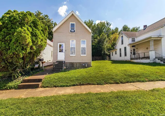 Photo 2 of Single family home for sale at 2806 W Virginia St, Evansville, IN 47712 | MLS# 202636231 | Listing updated on 2026-10-06