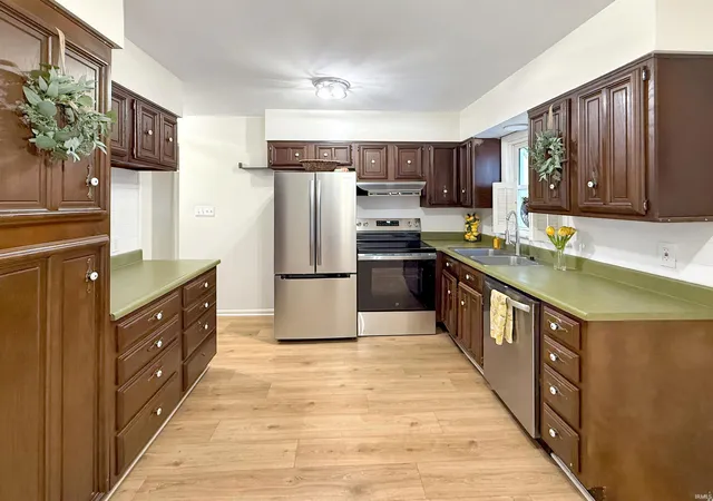 Photo 4 of Manufactured home for sale at 2127 E Eichel Ave, Evansville, IN 47711 | MLS# 202636232 | Listing updated on 2026-10-19
