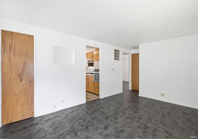 Photo 2 of Manufactured home for sale at 919 Dover Dr, South Bend, IN 46614 | MLS# 202636238 | Listing updated on 2026-09-14