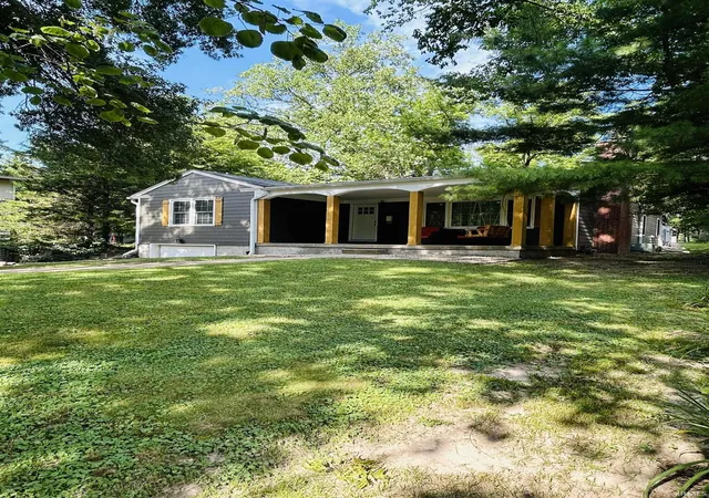 Photo 3 of Manufactured home for sale at 307 Greenwood Ave, Greencastle, IN 46135 | MLS# 202636239 | Listing updated on 2026-10-06
