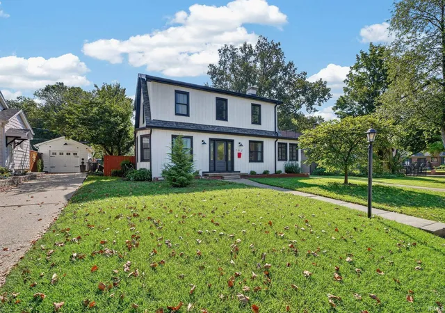 Photo 3 of Sale Pending at 762 S Saint James Blvd, Evansville, IN 47714 | MLS# 202636244 | Listing updated on 2026-09-12