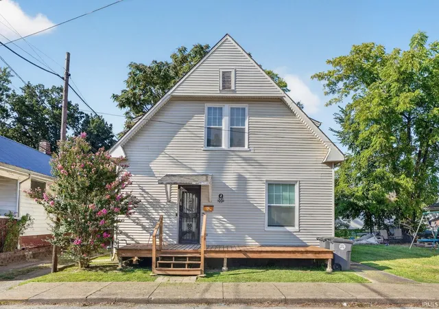 Photo 1 of Sale Pending at 646 Madison Ave, Evansville, IN 47713 | MLS# 202636247 | Listing updated on 2026-09-14