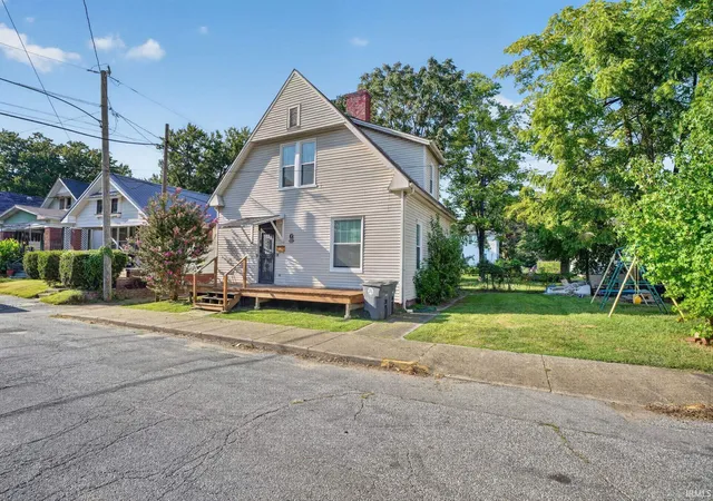 Photo 2 of Sale Pending at 646 Madison Ave, Evansville, IN 47713 | MLS# 202636247 | Listing updated on 2026-09-14