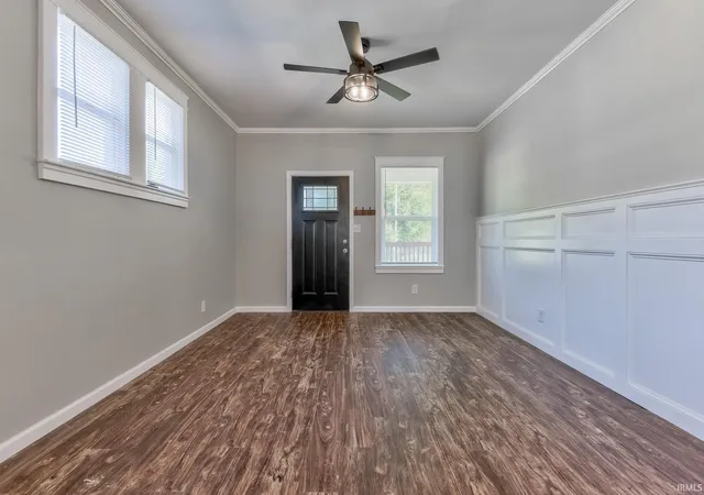 Photo 4 of Sale Pending at 1305 E Walnut St, Evansville, IN 47714 | MLS# 202636249 | Listing updated on 2026-09-03