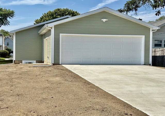 Photo 3 of Manufactured home for sale at 1030 Princeton, Elkhart, IN 46516 | MLS# 202636264 | Listing updated on 2026-09-16