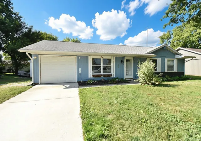 Manufactured home for sale at 502 W Darby Dr, Otterbein, IN 47970 | MLS# 202636265