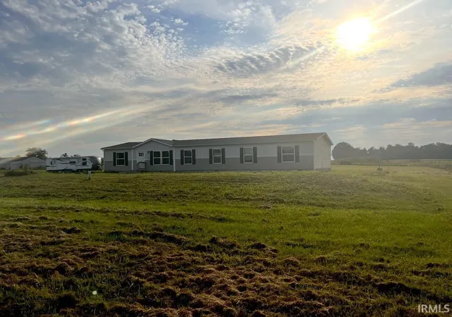 Photo 2 of Manufactured home for sale at 5325 S County Rd 625, Knightstown, IN 46148 | MLS# 202636269 | Listing updated on 2026-09-03