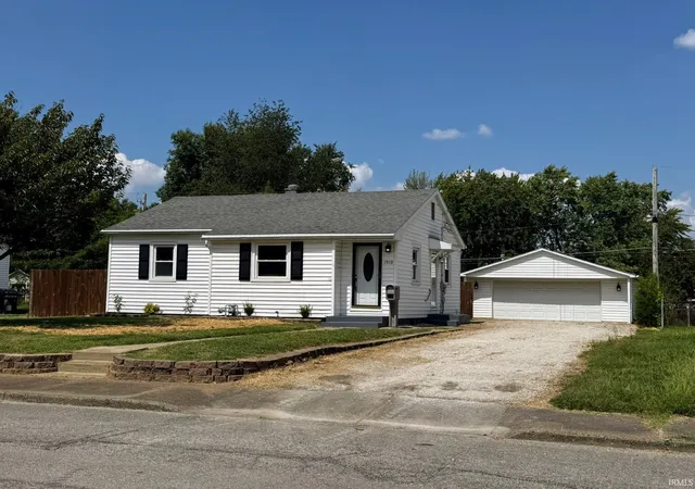 Photo 2 of Sale Pending at 1510 Conlin Ave, Evansville, IN 47714 | MLS# 202636270 | Listing updated on 2026-09-05