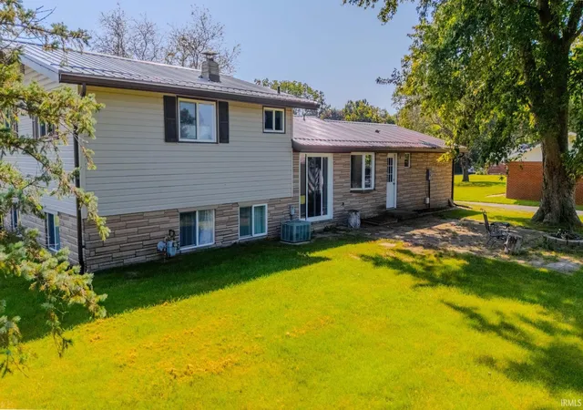 Photo 3 of Manufactured home for sale at 3925 N Avalon Dr, Marion, IN 46952 | MLS# 202636272 | Listing updated on 2026-09-10