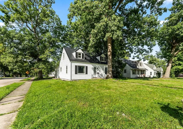 Photo 2 of Sale Pending at 1820 Trinity Blvd, Fort Wayne, IN 46808 | MLS# 202636282 | Listing updated on 2026-09-07