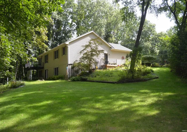 Photo 3 of Manufactured home for sale at 10013 N Hasse Ct, Syracuse, IN 46567 | MLS# 202636291 | Listing updated on 2026-09-03