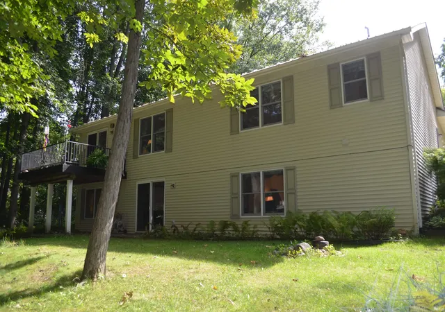Photo 4 of Manufactured home for sale at 10013 N Hasse Ct, Syracuse, IN 46567 | MLS# 202636291 | Listing updated on 2026-09-03