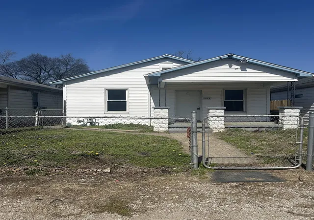 Photo 1 of Manufactured home for sale at 1513 Dresden St, Evansville, IN 47710 | MLS# 202636294 | Listing updated on 2026-09-03