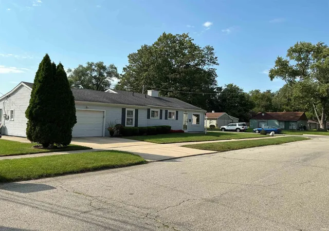 Photo 2 of Manufactured home for sale at 2304 Bergan St, South Bend, IN 46628 | MLS# 202636295 | Listing updated on 2026-09-13