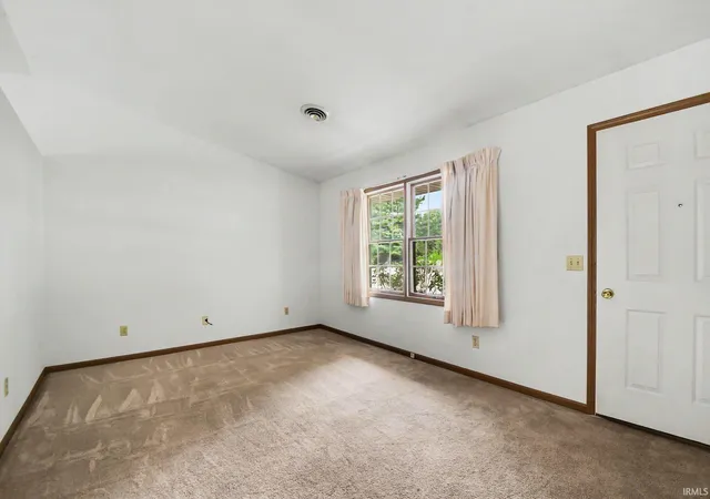 Photo 4 of Sale Pending at 1704 College Ave, Goshen, IN 46526 | MLS# 202636305 | Listing updated on 2026-09-07