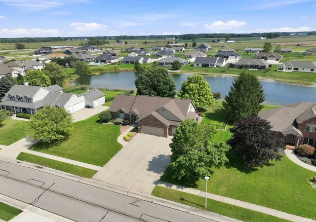 Photo 3 of Sale Pending at 306 Hunters Ridge St, Auburn, IN 46706 | MLS# 202636308 | Listing updated on 2026-09-30