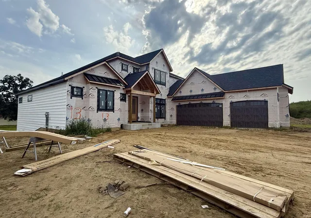 Photo 2 of Manufactured home for sale at 10204 Orwell Ave, Granger, IN 46530 | MLS# 202636315 | Listing updated on 2026-09-15