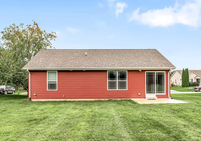 Photo 2 of Sale Pending at 52722 Comn Eider Trl, South Bend, IN 46628 | MLS# 202636319 | Listing updated on 2026-09-11