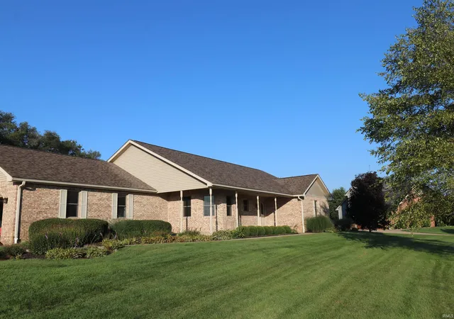 Photo 3 of Manufactured home for sale at 1681 E Garnett Dr, Frankfort, IN 46041 | MLS# 202636322 | Listing updated on 2026-09-08