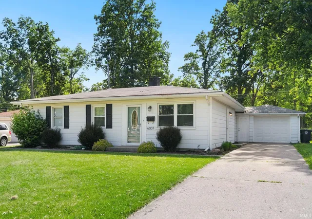 Photo 2 of Manufactured home for sale at 6007 Westhampton Dr, Fort Wayne, IN 46825 | MLS# 202636323 | Listing updated on 2026-09-04