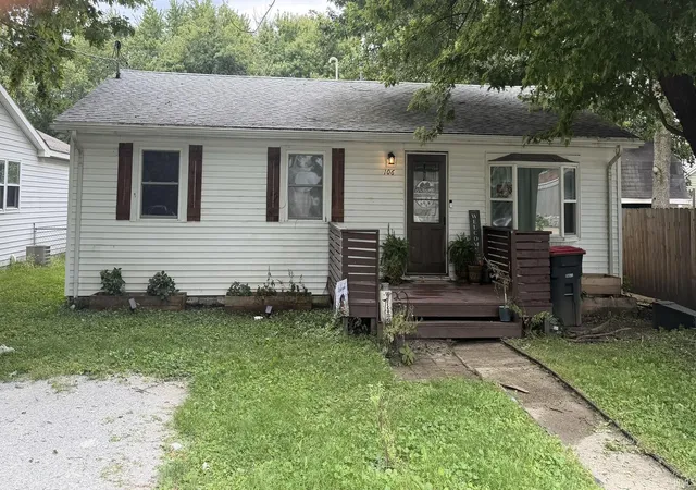 Manufactured home for sale at 106 S Moore St, Brookston, IN 47923 | MLS# 202636328