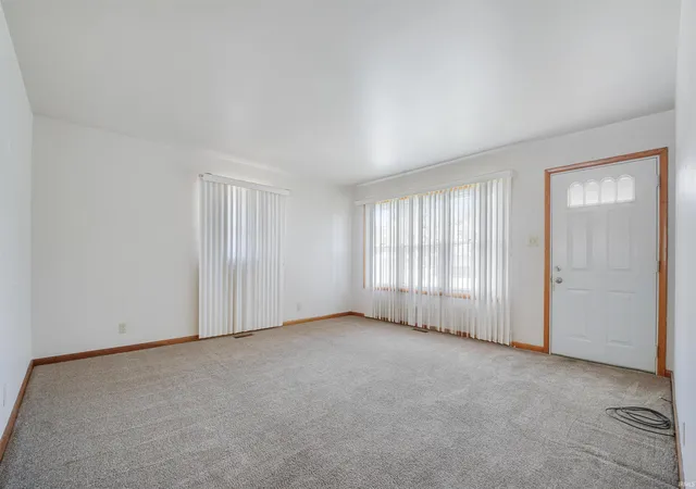 Photo 3 of Manufactured home for sale at 3712 Conlin Ave, Evansville, IN 47714 | MLS# 202636335 | Listing updated on 2026-10-02