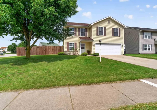 Photo 2 of Manufactured home for sale at 9501 Golden Oak Dr, Fort Wayne, IN 46835 | MLS# 202636350 | Listing updated on 2026-09-03
